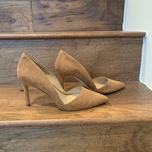 Ann Taylor Azra suede pumps size 8 - posh camel